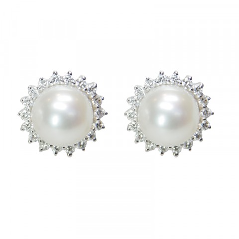 Pärlörhänge med briljanter